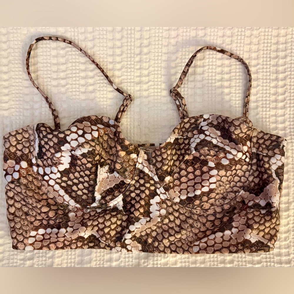 Zaful Reptile Patterned Top | Sz 10